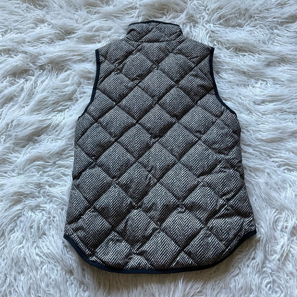 J. Crew Cream Black Herringbone Down Puffy‎ Quilted Vest - Picture 9 of 10